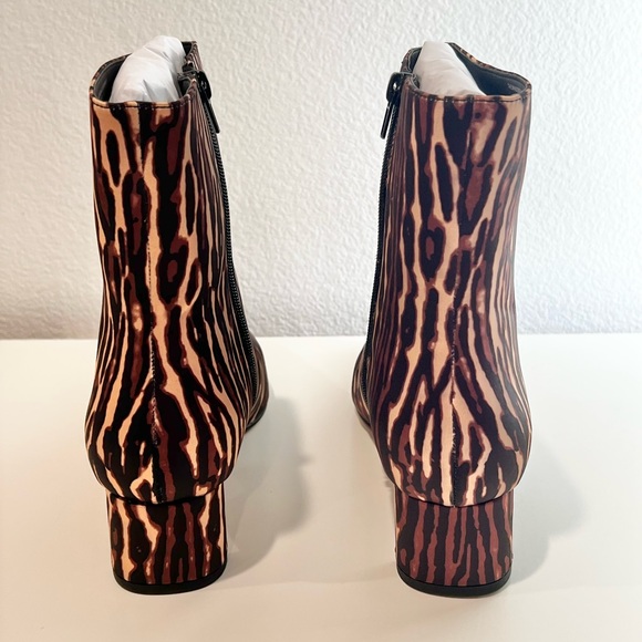 Katy Perry The Wandering Bootie Liger Animal Multi Print Satin Size 11M/41 - Picture 6 of 11